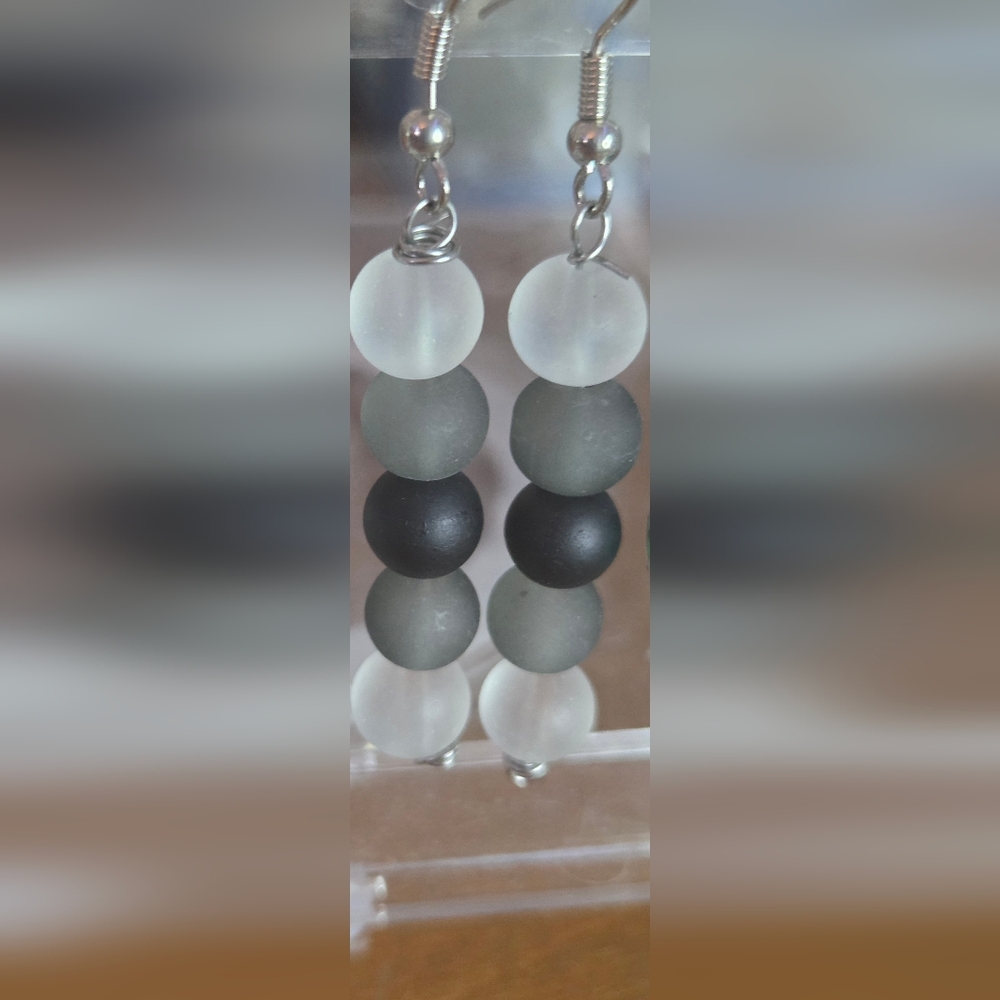 Elegant Black and Gray Beaded Earrings